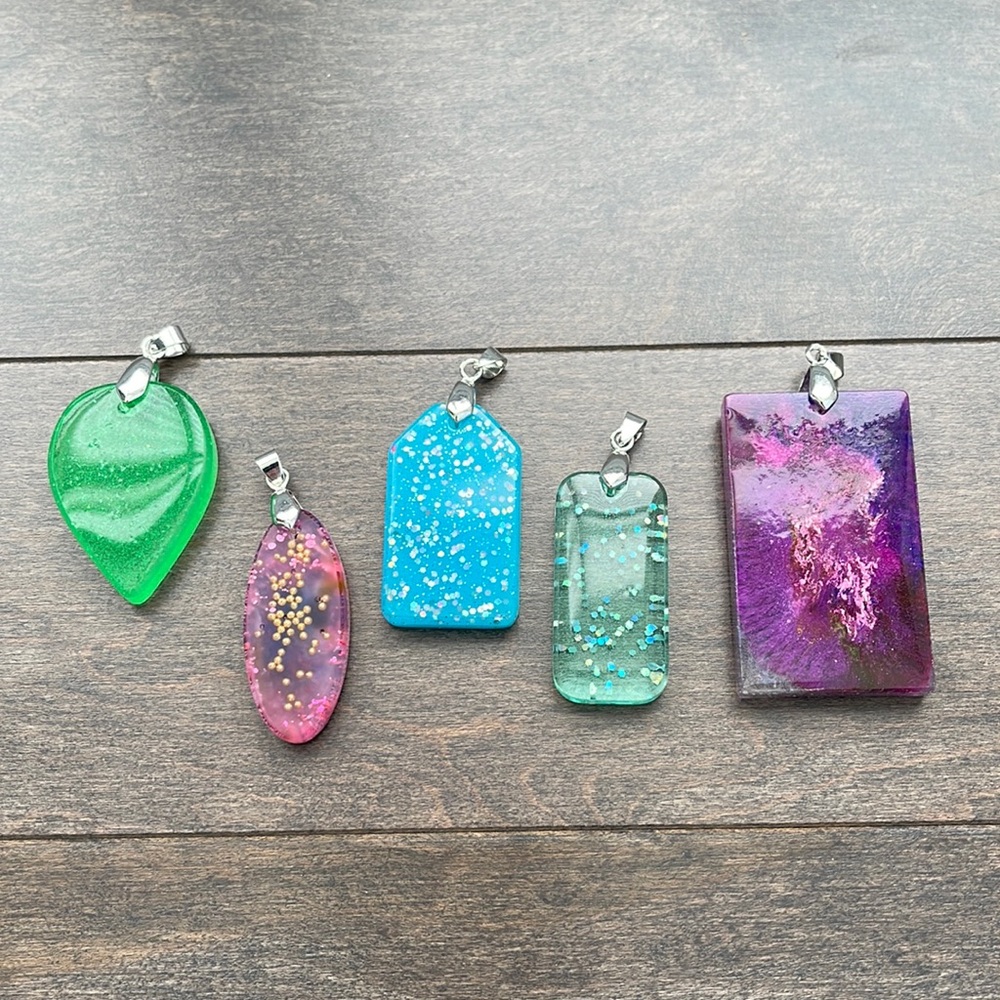 Necklace Pendant Charms, Handmade Jewellery Beauty Resin Sparkle Colourful Jewel